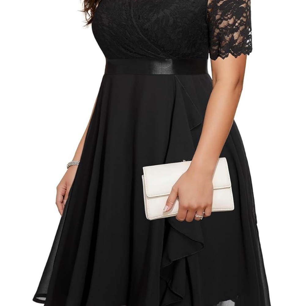 Elegant Black Lace Evening Dress